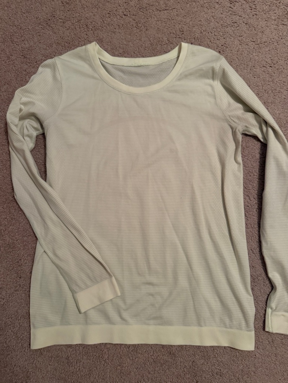 Relaxed swiftly LS - pale yellow - excellent condition